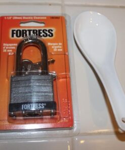 Master Lock 1803DLF Fortress Outdoor Padlock with Key, 1 Pack 15 51bZcZW3K7L