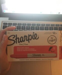 SHARPIE 30002 Fine Point Permanent Marker, Marks On Paper and Plastic, Resist Fading and Water, AP Certified, Red Color, Pack Of 12 Markers Orange 15 51ep4a1mAcL