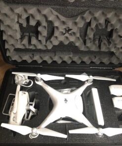 Case Club Pre-Cut Waterproof Drone Case with Wheels, Extension Handle & 2 Moisture Absorbing Silica Gel - Fits DJI Phantom 4 (Propellers On) 69 51fc9JfcD0L 3