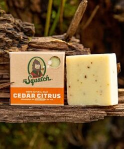 Dr. Squatch DISCONTINUED All Natural Bar Soap for Men with Zero Grit, Cedar Citrus 5 Ounce (Pack of 1) 35 51g3ZqyCaL