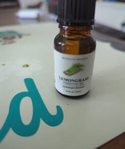 Brooklyn Botany Lemongrass Essential Oil – 100% Pure and Natural Therapeutic Grade Essential Oil - Lemongrass Oil for Aromatherapy and Diffuser – 0.33 Fl Oz 0.33 Fl Oz (Pack of 1) 36 51gcNbKv3jL