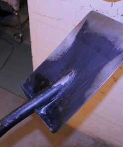 Fiskars Square Garden Spade Shovel - 46" - Steel Flat Shovel with D-Handle - Garden Tool for Digging, Lawn Edging, Pruning - Heavy Duty Weed Puller Tool - Black/Orange 47 51hAEIzTdcL