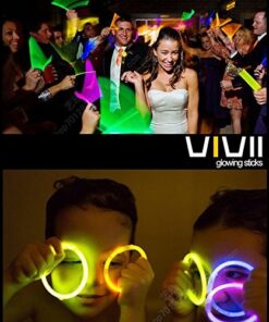 VIVII Glowsticks, 100 Light up Toys Glow Stick Bracelets Mixed Colors Party Favors Supplies (Tube of 100) 32 51kYXE9Xm1L