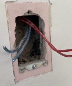 Honeywell TL8230A1003 Line Volt Thermostat 240/208 VAC 7 Day Programmble 19 51moAyviWnL