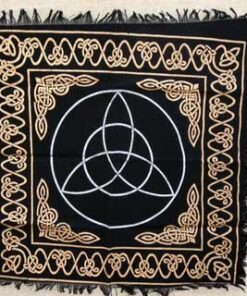 KAYSO Triquetra Altar Cloth