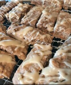 The New England Orchard Cookbook: Harvesting Dishes & Desserts from the Region's Bounty 16 51wn DLKGML