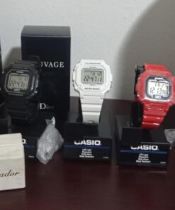 Casio Unisex F-108WH-1ACF Big Square Digital Display Quartz Black Watch Red 23 61 1yiM8xOL