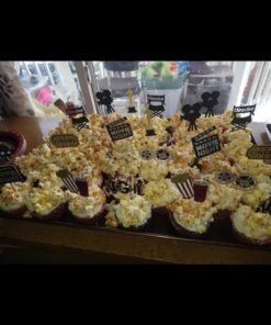 Regency Wraps Standard Baking Cups Greaseproof Professional Grade For Cupcakes and Muffins, Red/White Stripe, Pack of 40 16 61 7zJ7Wq2L