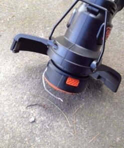 BLACK+DECKER 20V MAX String Trimmer/Edger Kit, 10-Inch (LST201) 35 61 GwJ7SZ6L