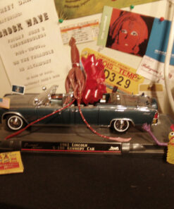 Safari Ltd. Giant Squid Figurine - Realistic 9.5" Sea Creature Figure - Educational Toy for Boys, Girls, and Kids Ages 3+ 27 61 RgeyjSgL