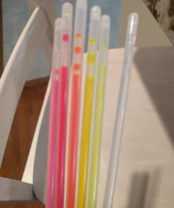 VIVII Glowsticks, 100 Light up Toys Glow Stick Bracelets Mixed Colors Party Favors Supplies (Tube of 100) 37 61 ZrK5odsL