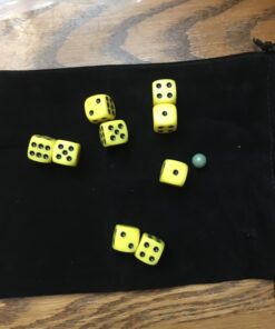 AUSTOR 100 Pieces Dice 6 Sided Game Dice Set, 10 x 10 16mm Acrylic Dice with Velvet Pouch for Tenzi, Farkle, Yahtzee, Bunco or Teaching Math 100 Pieces Round a 26 61 yTCPTPL