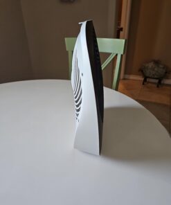 Treva 10-Inch Portable Fan, Powered by Battery and/or AC Adapter - Desk Fan Air Circulating with 2 Cooling Speeds, Personal Fan and Travel Fan for all your needs Black 28 61005 EkoHL