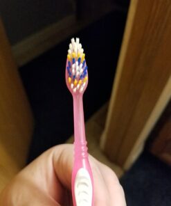 Colgate Extra Clean Toothbrush, Soft Toothbrush for Adults, 6 Count (Pack of 1), Packaging May Vary 6 Count (Pack of 1) Extra Clean Soft 43 610lcTwkIL