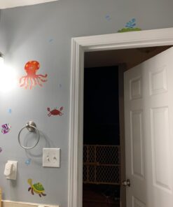 RoomMates RMK1851SCS Adventures Under The Sea Peel and Stick Wall Decals 45 6114kuCA9qL