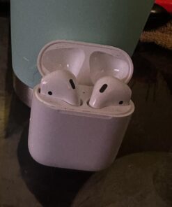 Apple AirPods (2nd Generation) Wireless Ear Buds, Bluetooth Headphones with Lightning Charging Case Included, Over 24 Hours of Battery Life, Effortless Setup for iPhone 26 611Eoj M5mL