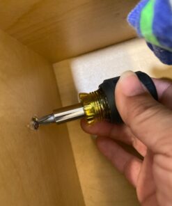 Klein Tools 32561 Multi-Bit Screwdriver / Nut Driver, 6-in-1 Stubby Screwdriver with 2 Phillips, 2 Slotted Bits, 2 Nut Drivers 40 611scXJCrLL