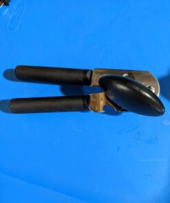OXO Good Grips Soft-Handled Manual Can Opener 41 6120PFz oL