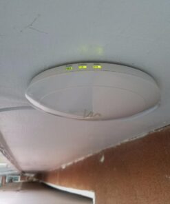 TP-LINK 802.3af Gigabit PoE Injector | Convert Non-PoE to PoE Adapter | Auto Detects the Required Power, up to 15.4W | Plug & Play | Distance Up to 100 meters (328 ft.) | Black (TL-PoE150S) 27 612GyebnRL