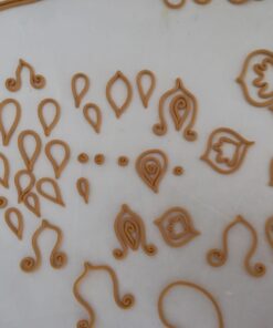 Satin Ice Gold Shimmer Fondant, Vanilla, 1 Pound 1 Pound (Pack of 1) 32 612XSnOJCwL