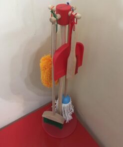 Melissa & Doug Dust! Sweep! Mop! 6-Piece Pretend Play Cleaning Set - Broom, Duster, Kid-Sized Cleaning Toys For Boys and For Girls 60 612zMq2fxYL