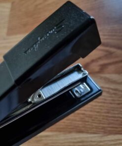 Swingline Stapler, 20 Sheet Capacity, LightDuty 405, Jam Free, Metal, Black (S7040501) 28 6137rzSIppL