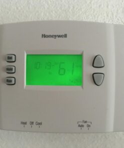 Honeywell Home 5-2 Day Programmable Thermostat/Not for Baseboard/Line Volt Heating Systems, Forced Air only 18 613ArFwhp8L