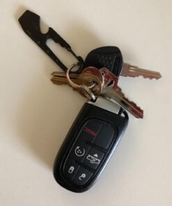 Nite Ize DoohicKey Keychain Multi Tool, Stainless-Steel 5-in-1 Multi Tool With Bottle Opener + Carabiner Clip, Black 1 Count (Pack of 1) 42 613Y1cjkulL