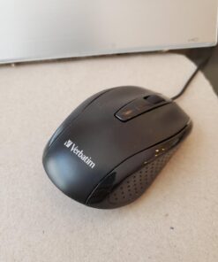 Verbatim Wired USB Computer Mouse - Corded USB Mouse for Laptops and PCs - Right or Left Hand Use, Black 98106,Glossy Black, 1.2" x 2.3" x 3.8" Glossy Black 37 613hJEnkbL