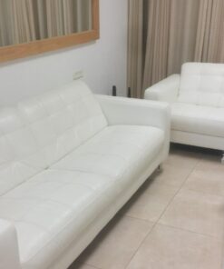 Lexol 1000115 1013 Leather Conditioner, 1-Liter 33.8 Fl Oz (Pack of 1) 43 614AE29yML