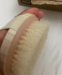 EcoTools Dry Body Brush, For Post Shower & Bath Skincare Routine, Removes Dirt & Promotes Blood Circulation, Helps Reduce Appearance of Cellulite, Eco-Friendly, Vegan & Cruelty-Free, 1 Count Dry Brush, Pink 38 614Dh8tgjHL