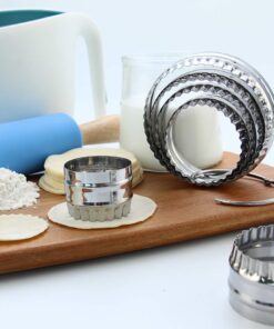 SurgeHai Fluted Cookie Cutters- Round Biscuit Cutters Set of 6 Pieces, Double Sided Fluted and Plain Edge Cookie Cutters, Stainless Steel 6 PCS - Fluted Round 18 6157hvqNFNL