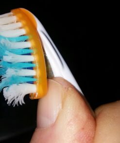 Oral-B Pro-Health Expert Clean Manual Toothbrush, Medium, 2 Count Pro Health Clinical Pro-Flex 2 Count (Pack of 1) 27 615ouyO86GL