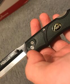 OUTDOOR EDGE 3.5" RazorLite EDC Knife. Pocket Knife with Replaceable Blades and Clip. The Perfect Hunting Knife for Skinning Deer. Blaze Orange with 6 Blades Orange (6 Blades) 36 615zpjtrMEL