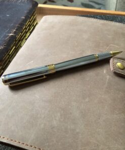 Scriveiner Silver Chrome Rollerball Pen - Stunning Luxury Pen with 24K Gold Finish, Schmidt Ink Refill, Best Roller Ball Pen Gift Set for Men & Women, Professional, Executive Office, Nice, Fancy Pens - Silver with Chrome 37 6161qbicaVL