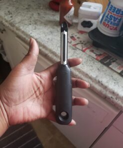 OXO Good Grips Swivel Vegetable Peeler 74 616777ikT0L