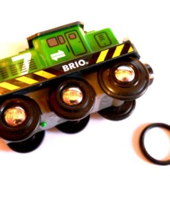 BRIO World 33214 - Freight Battery Engine - 1 Piece Wooden Toy Train Set for Kids Age 3 and Up, Green 21 616ATvuLukL