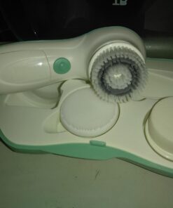 Facial Cleansing Brush, TOUCHBeauty Face Scrubber Electric with Case, 3 Spin Brushes for Deep Cleansing, Gentle Exfoliating, Dual-Speed, Waterproof AS-0759A(Green) Green 35 619S8lJhJZL