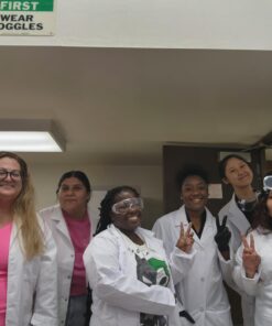 NY Threads Professional Lab Coat for Men, Full Sleeve Poly Cotton Long Medical Coat White Large 22 61AF8UVYwL