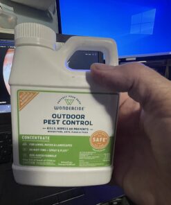 Wondercide - EcoTreat Outdoor Pest Control Spray Concentrate with Natural Essential Oils - Mosquito, Ant, Roach, and Insect Killer, Treatment, and Repellent - Safe for Pets, Plants, Kids - 16 oz 29 61AUfG35yIL