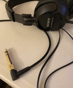 Cable Matters 5-Pack 1/4 to 1/8 Headphone Adapter, 6.35mm to 3.5mm Adapter Male to Female, Gold Plated Stereo Headphone 3.5mm to 1/4 Adapter 27 61AVsCmlEwL