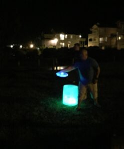 Nite Ize Flashflight LED Light Up Flying Disc Replaceable Batteries Blue 33 61AZi9wO8mL