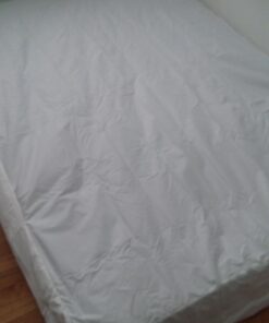 Utopia Bedding Premium Zippered Mattress Encasement - Waterproof and Bed Bug Proof Mattress Protector - Six-Sided Mattress Cover (Full, 12" Deep) Full 33 61AkM4vV YL