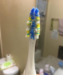 Oral-B Pulsar 3D White Pulsar Battery Toothbrush, Soft, 2 Count (Colors May Vary) 2 Count (Pack of 1) 35 61B0w6iiXPL