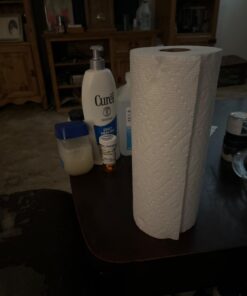 Bounty Quick Size Paper Towels, White, 8 Family Rolls = 20 Regular Rolls 8 Count (Pack of 1) 30 61CQtvPTTBL