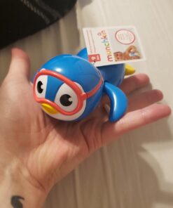 Munchkin® Wind Up Swimming Penguin Baby and Toddler Bath Toy, Blue 24 61CbR6BZgML