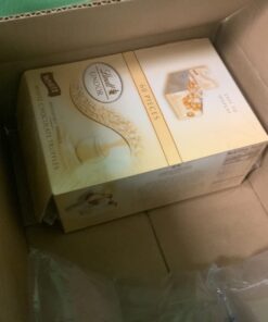 Lindt LINDOR White Chocolate Candy Truffles with Smooth, Melting Truffle Center, Chocolate for Holidays, 25.4 oz., 60 Count 37 61ClMW6acLL