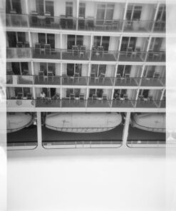 Ilford HP5 Plus Black and White Negative Film ISO 400 (120 Roll Film) 1 Pack 23 61DhAYKn77L