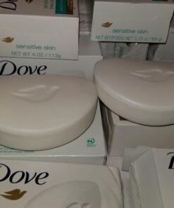 Dove Beauty Bar Gently Cleanses and Nourishes Sensitive Skin Effectively Washes Away Bacteria While Nourishing Your Skin, 3.75 oz (Pack of 16) 3.75 Ounce (Pack of 16) 48 61DpqB8FKdL