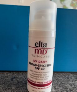 EltaMD UV Daily Face Sunscreen with Zinc Oxide, SPF 40 Facial Sunscreen, Helps Hydrate Skin and Decrease Wrinkles, Lightweight Face Moisturizer Sunscreen, Absorbs into Skin Quickly, 1.7 Oz Pump 33 61Dz56nMoIL